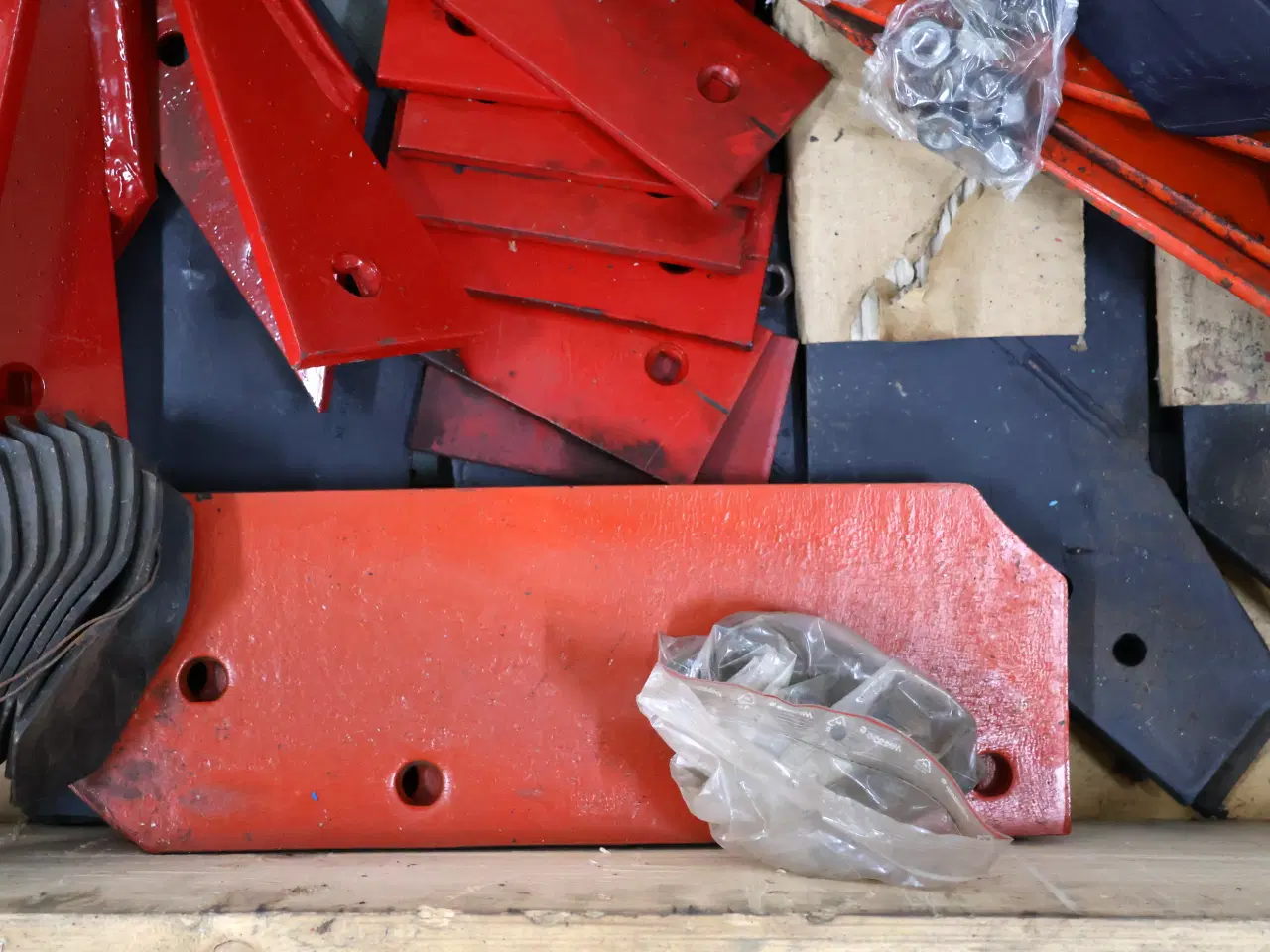 Billede 7 - Palle diverse sliddele til jordbehandlingsmaskiner