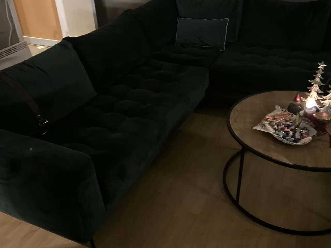 Billede 2 - Lækker grøn velour U-sofa