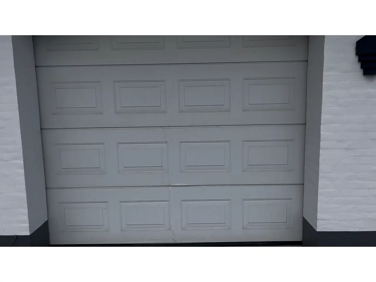 Billede 2 - Ledhejseporte med automatik