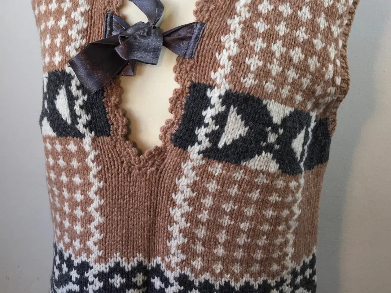 Billede 1 - Odd Molly, strikvest/slipover, str 42