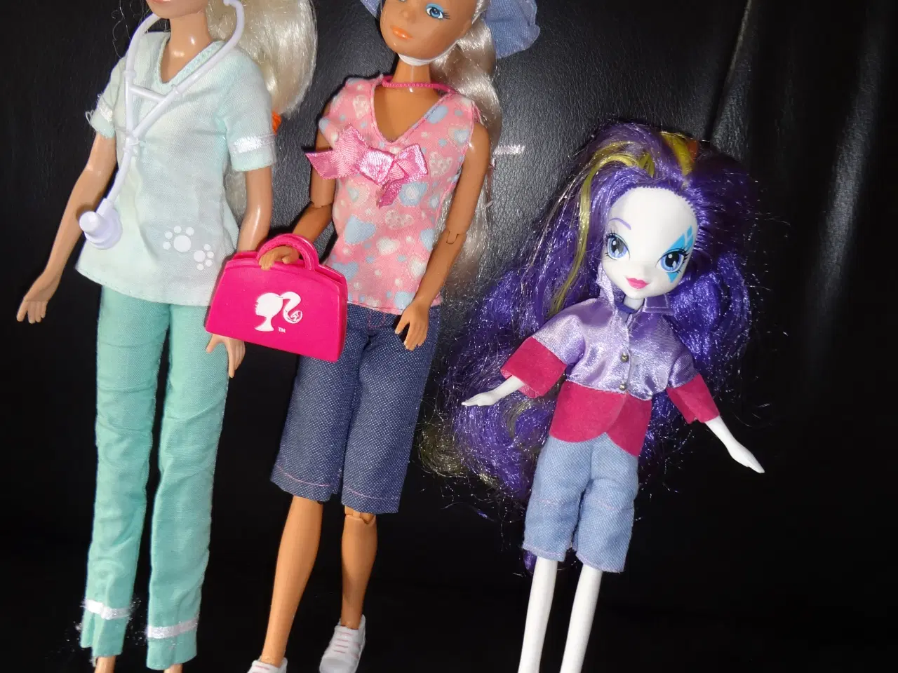 Billede 3 - Barbie dukker + Disney figurer