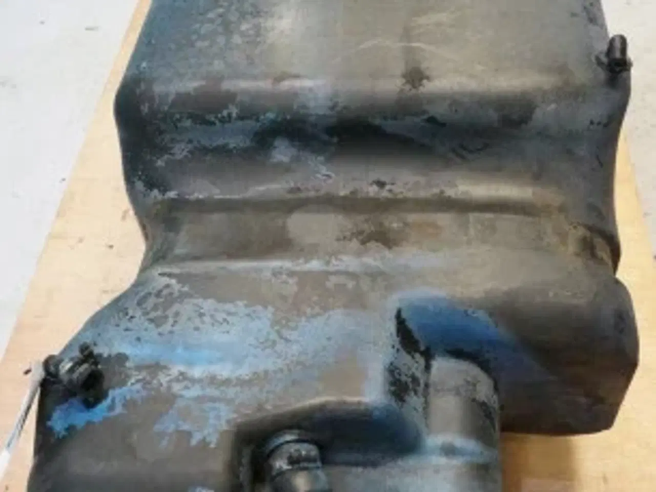 Billede 3 - Ford 6640 Dieseltank E9NN9104AC