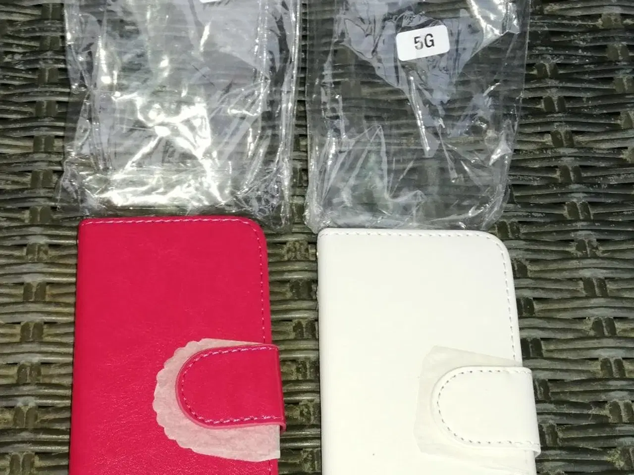 Billede 1 - 2 NYE IPHONE 5/5S/SE COVERS TIL KORT I SKIND