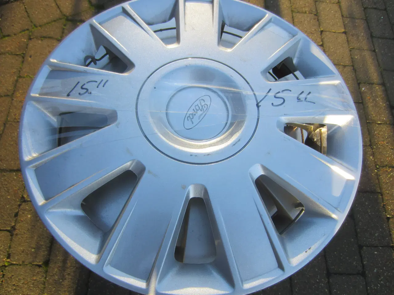 Billede 3 - hjulkapsler