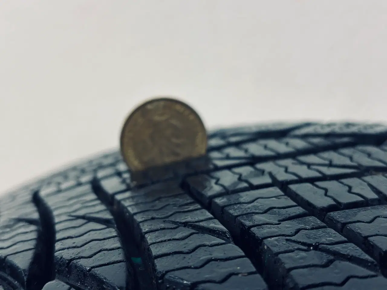 Billede 5 - 🚗 Originale Kia Niro alufælge med vinterdæk – kla