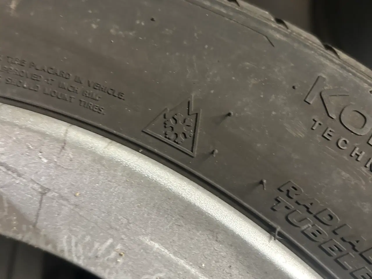 Billede 3 - Komplet sæt vinterhjul Mercedes cla 2020