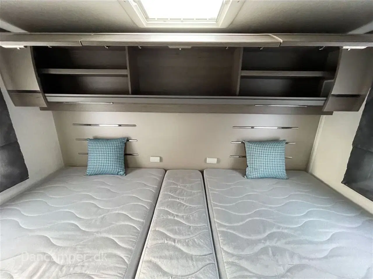 Billede 24 - 2019 - Chausson Titanium 767    Enkeltsenge, lounge-indretning, 170Hk Ford, AUT - Lihium Super B bodelsbatteri, Solceller, Michelin helårsdæk.