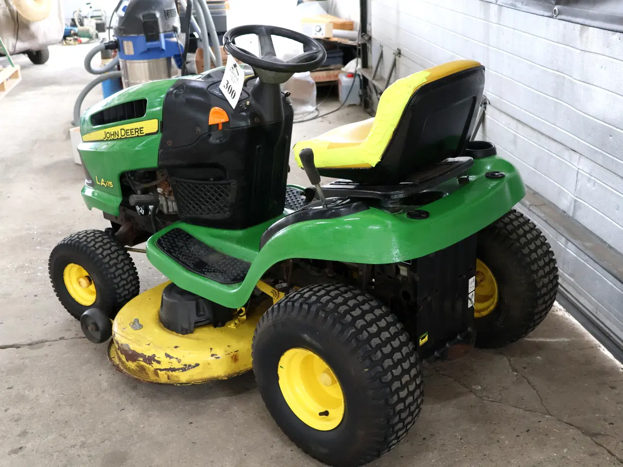 Billede 4 -  John Deere LA115 havetraktor 19,5hk