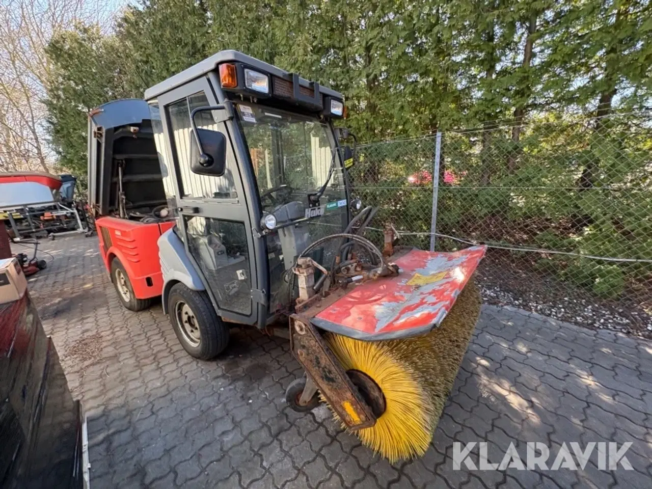 Billede 7 - Redskabsbærer Hako Citymaster 1200 med fejesug