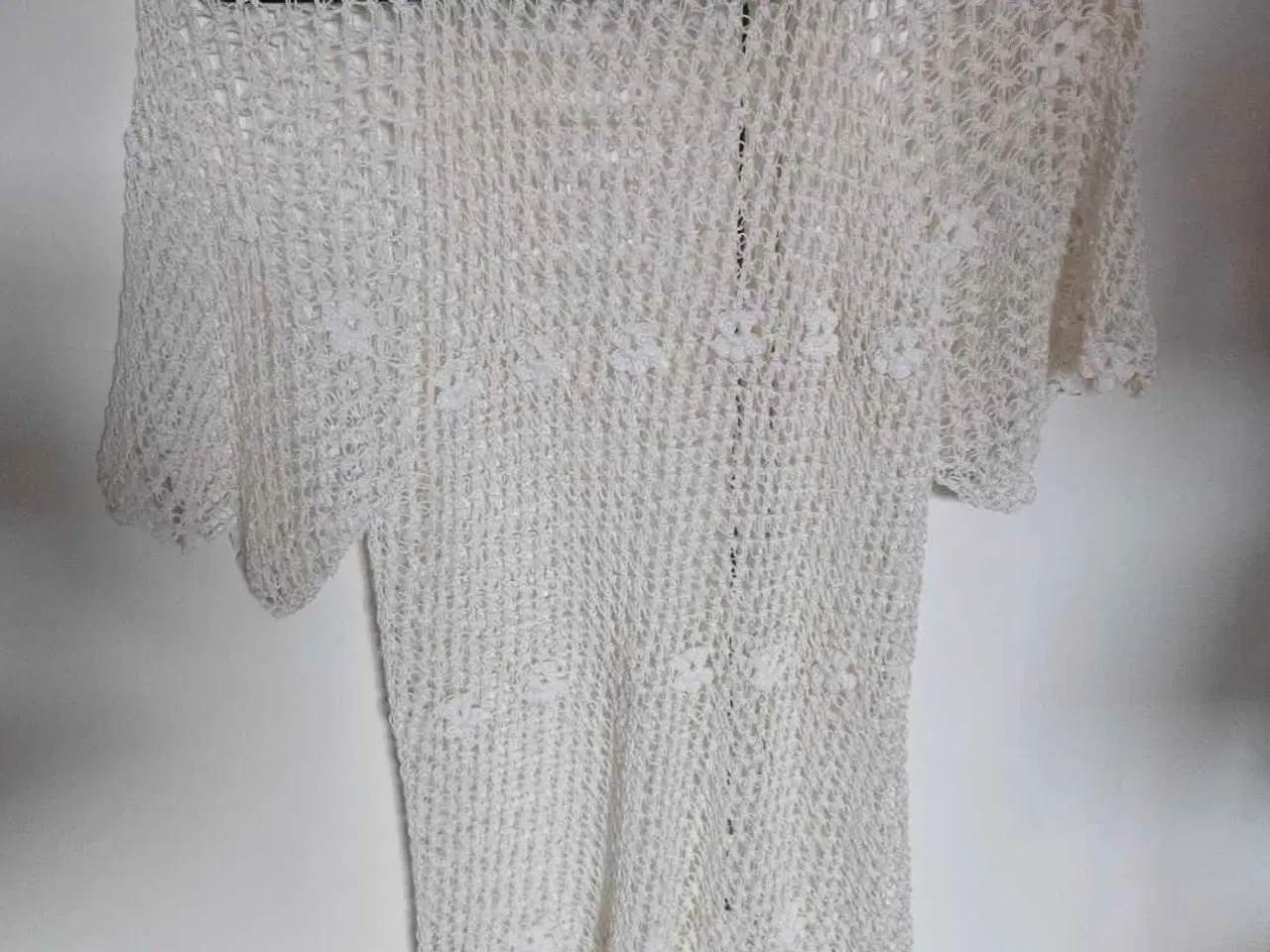 Billede 1 - Hæklet lang top størrelse S/M