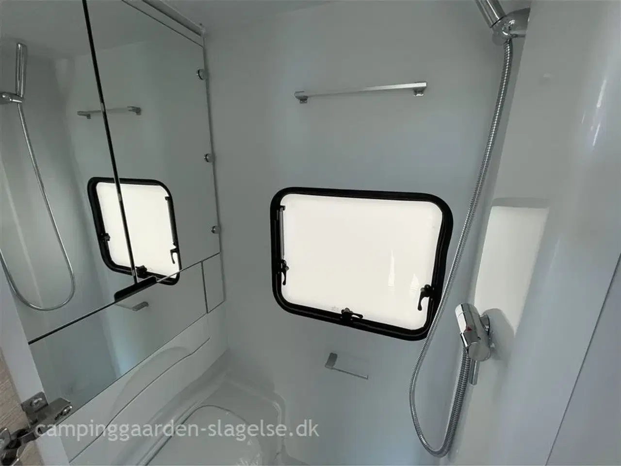 Billede 6 - 2025 - Adria Altea 542 PH   Adria Altea 542 PH – Frihed, hygge og queens-bed på hjul!