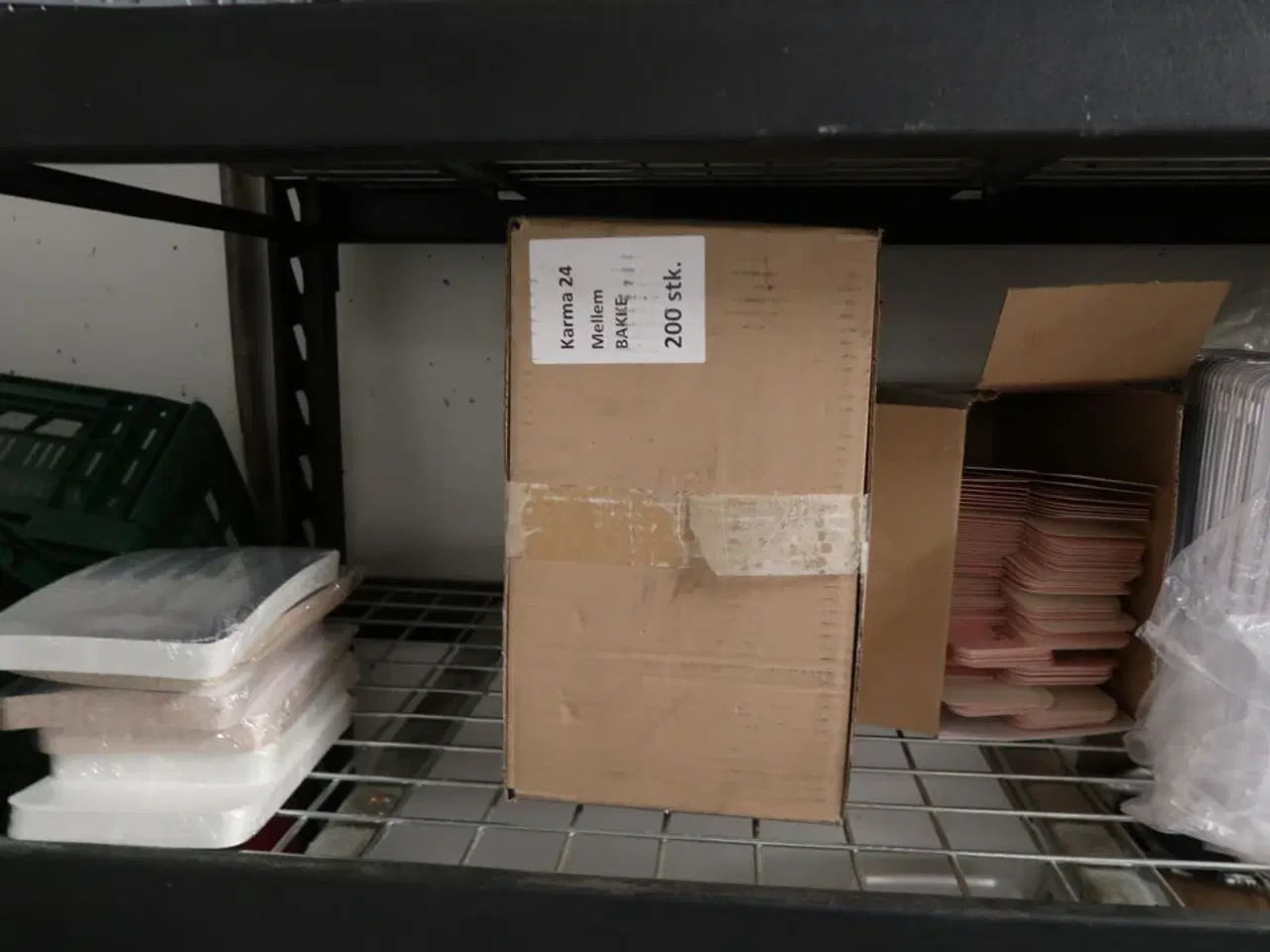 Billede 3 - Stort parti emballage - tøm 2 hylder