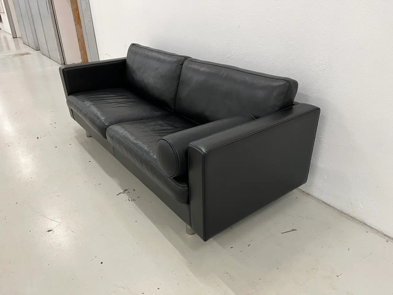 Billede 5 - Mogens Hansen MH321 3 Pers.Sofa i sort premium .
