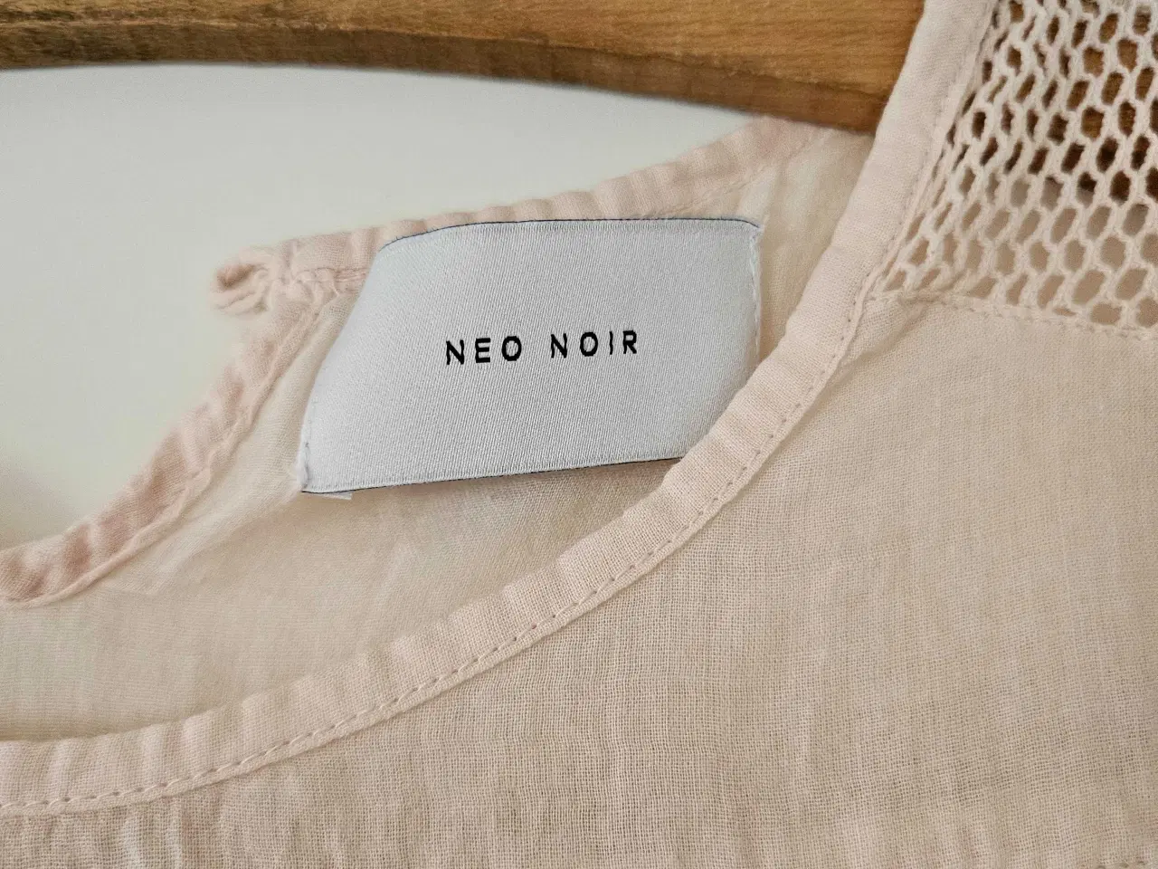 Billede 2 - Trøje fra neo Noir 