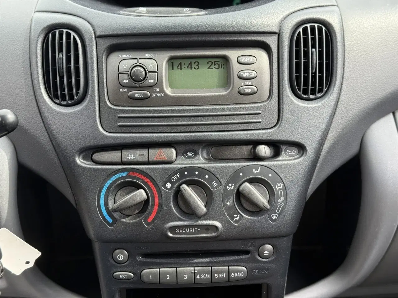 Billede 13 - Toyota Yaris Verso 1,3 Linea Sol 86HK