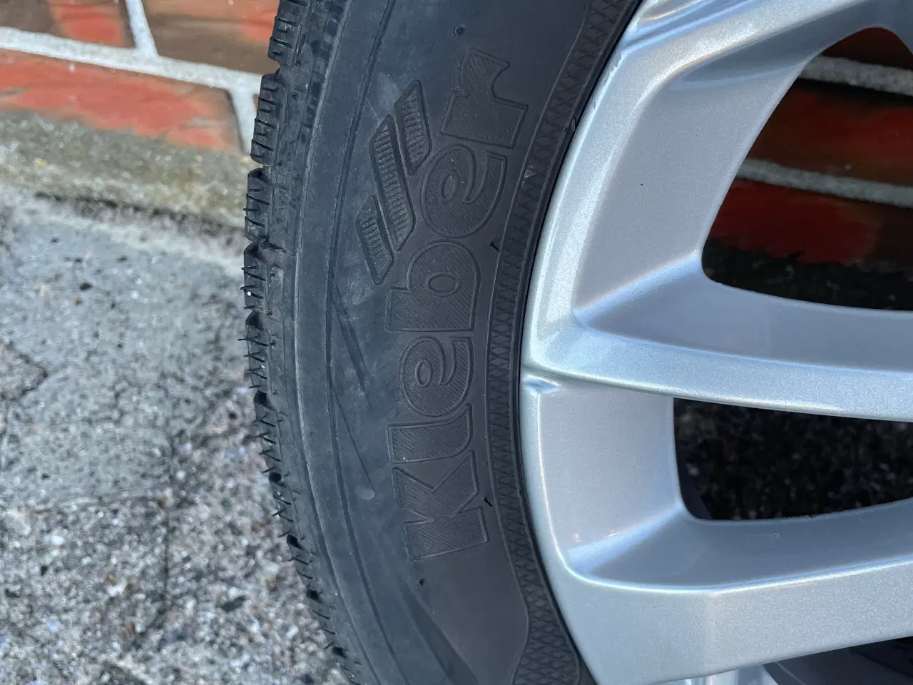 Billede 2 - Vinterhjul til Peugeot 108