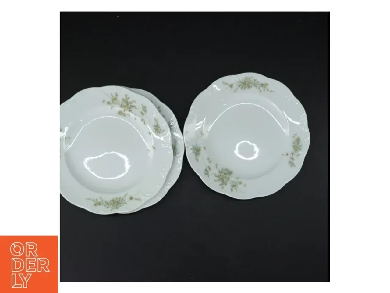 Billede 2 - Porcelænstallerkner med guldkant fra Rosenthal (str. Ø. 21 cm. 3 styk)