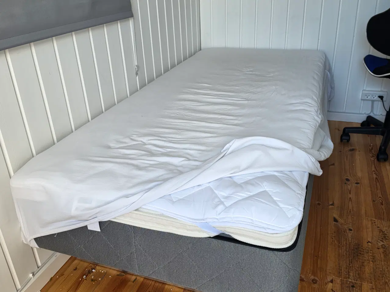 Billede 2 - Seng medium hård