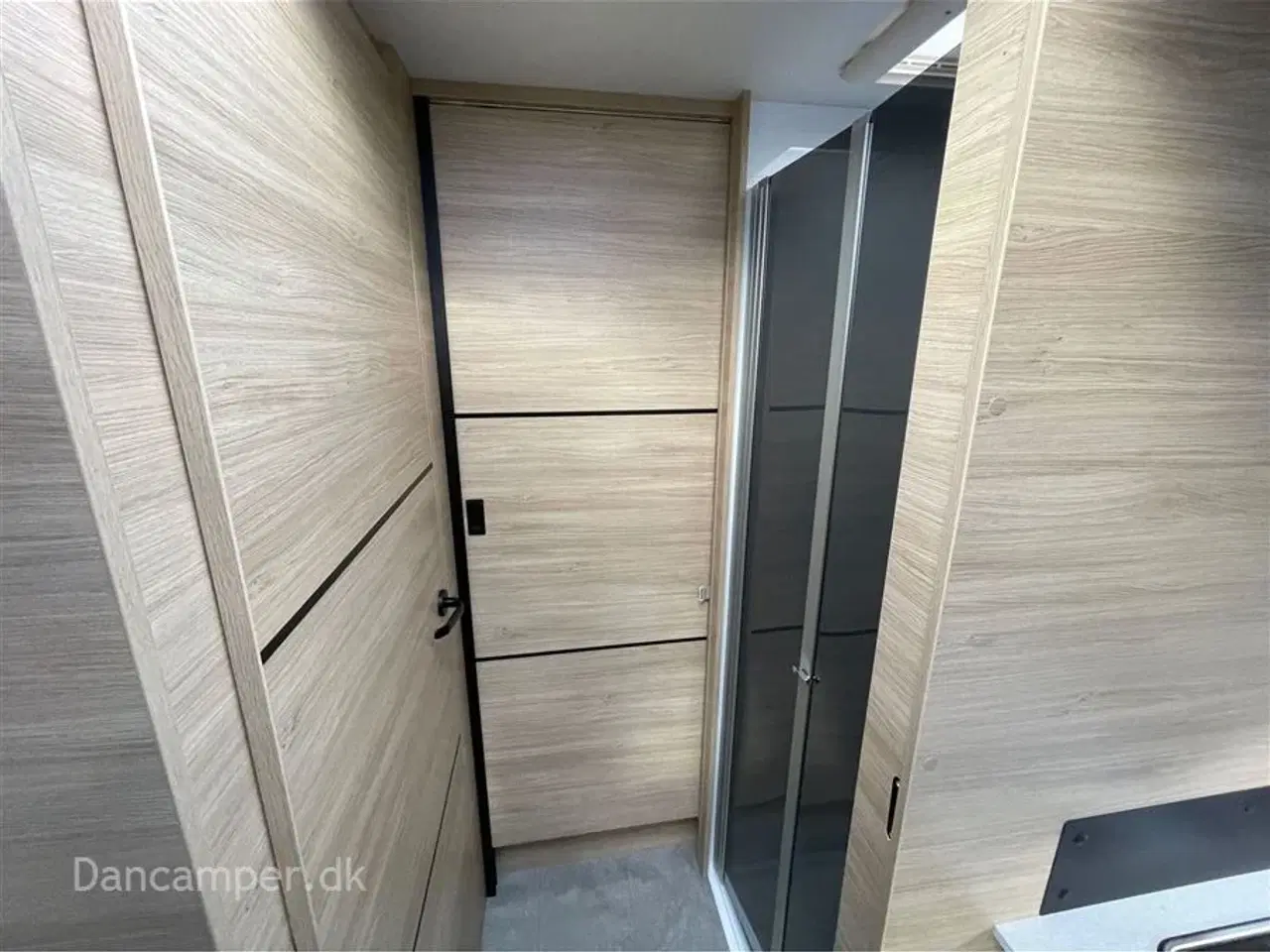 Billede 21 - 2026 - Chausson 797 Ultimate Line   Chausson 797 Ultimate Line, 140 HK, 8-trins automatgearkasse, solcelle. sænkeseng, alu.fælge og adaptiv fartpilot