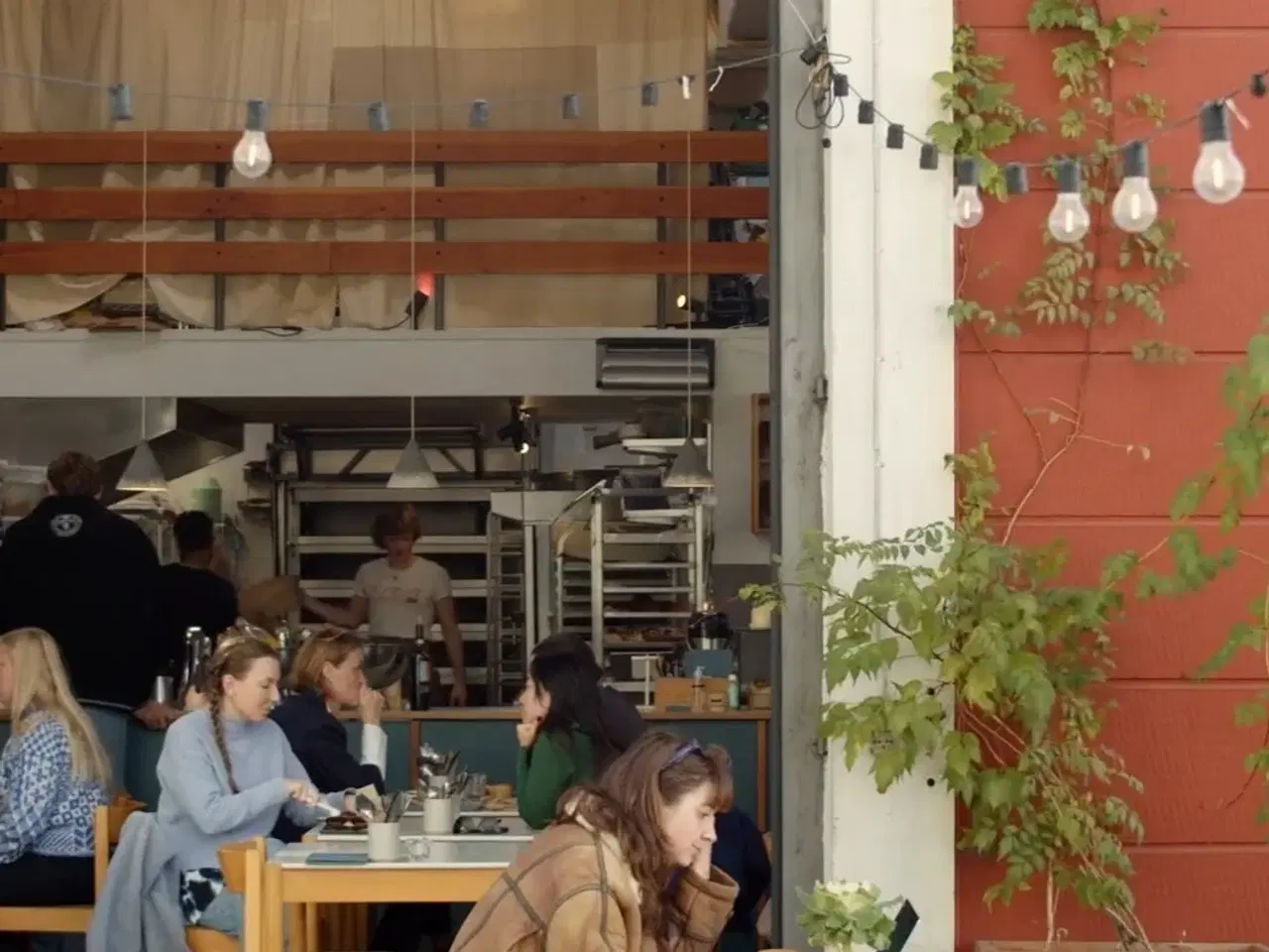 Billede 10 - Gennemført kontordomicil med rå detaljer