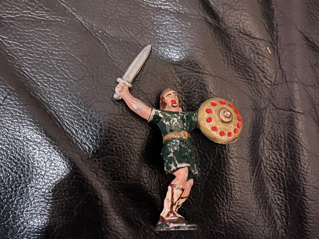 Billede 2 - Krolyn figurerer 