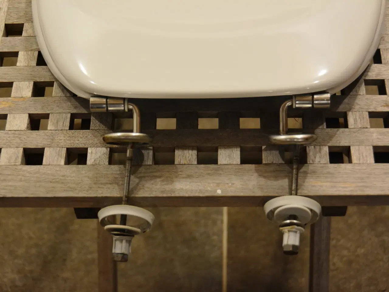 Billede 2 - Toiletsæde i god forfatning