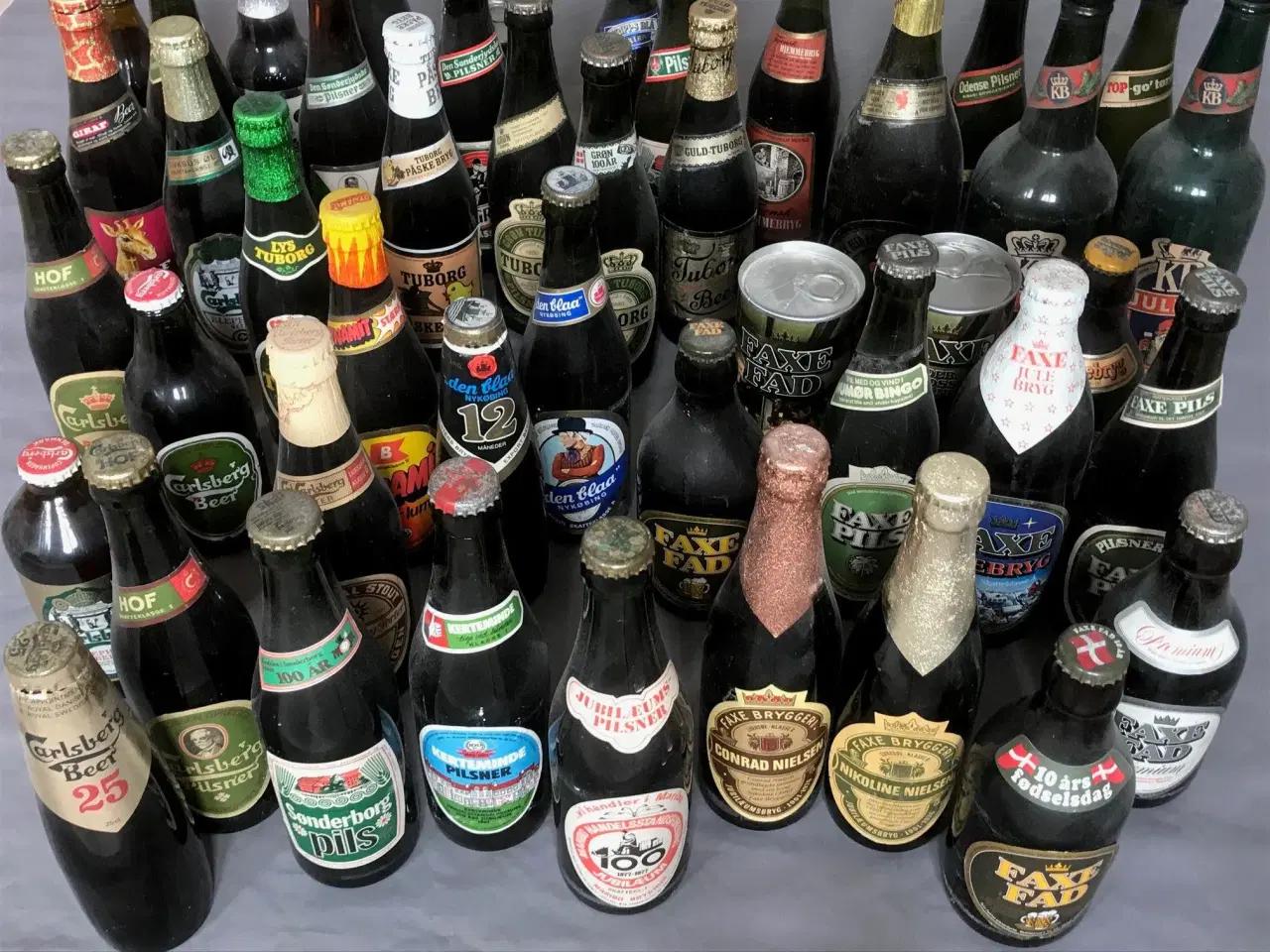 Billede 1 - Samling af 32 ølflasker og -dåser - oftest uåbnede