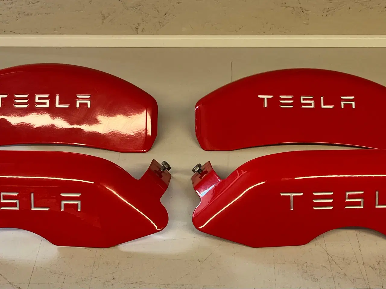 Billede 1 - Tesla model 3 Caliper cover sælges