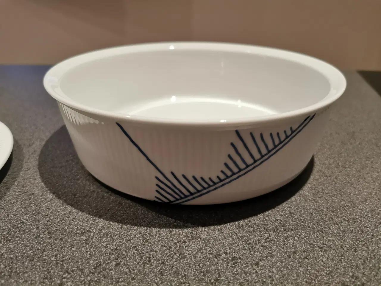 Billede 4 - Ny Mega Mussel large skål med låg