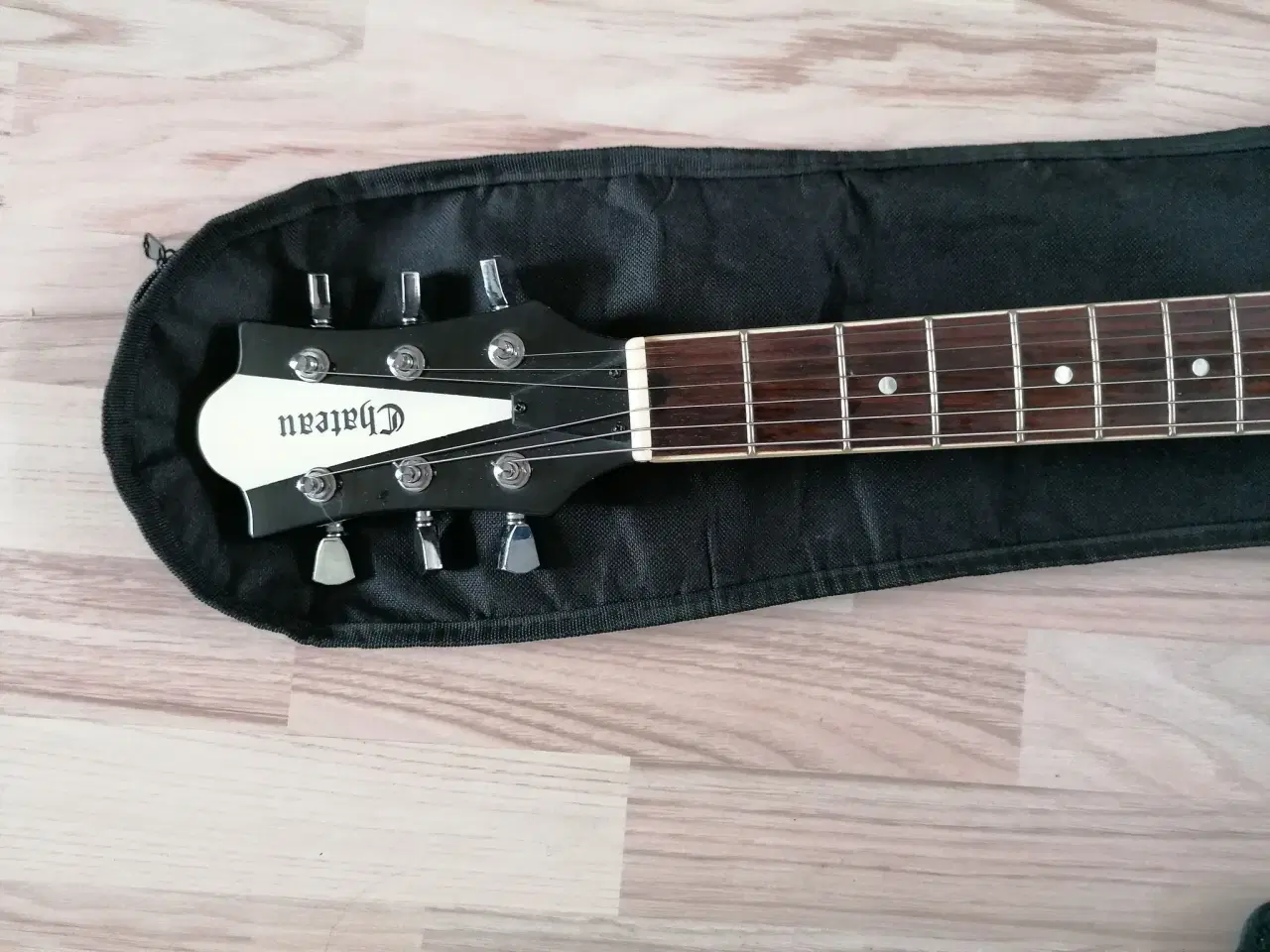 Billede 4 - Elektrisk Guitar  som ny 