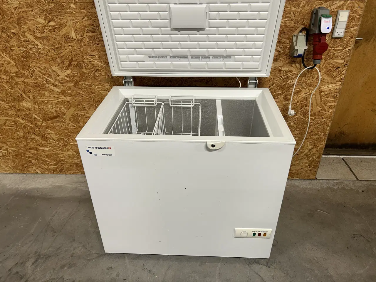 Billede 1 - Ok fryser 198L 