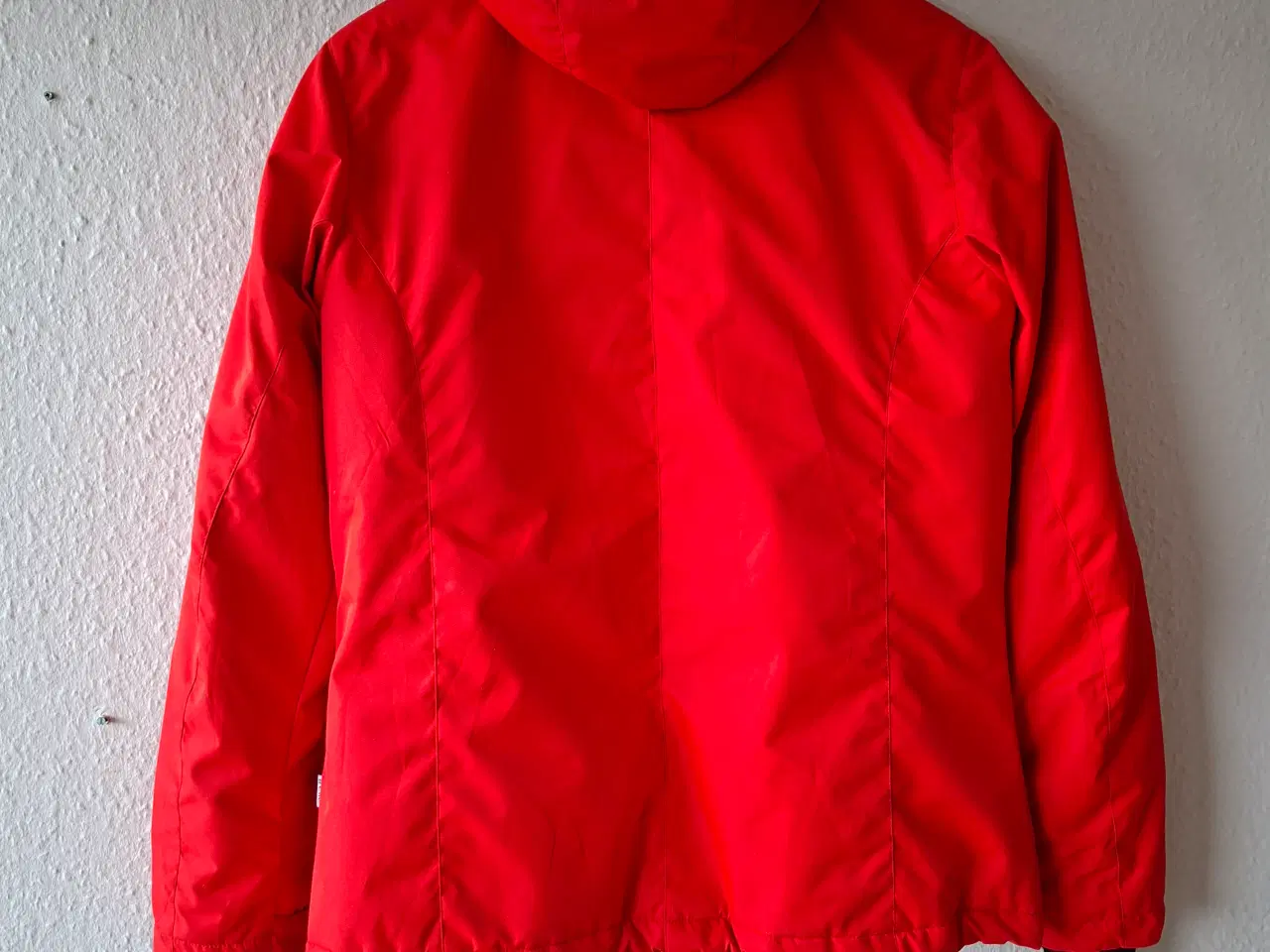 Billede 1 - Meget behagelig og lun jakke