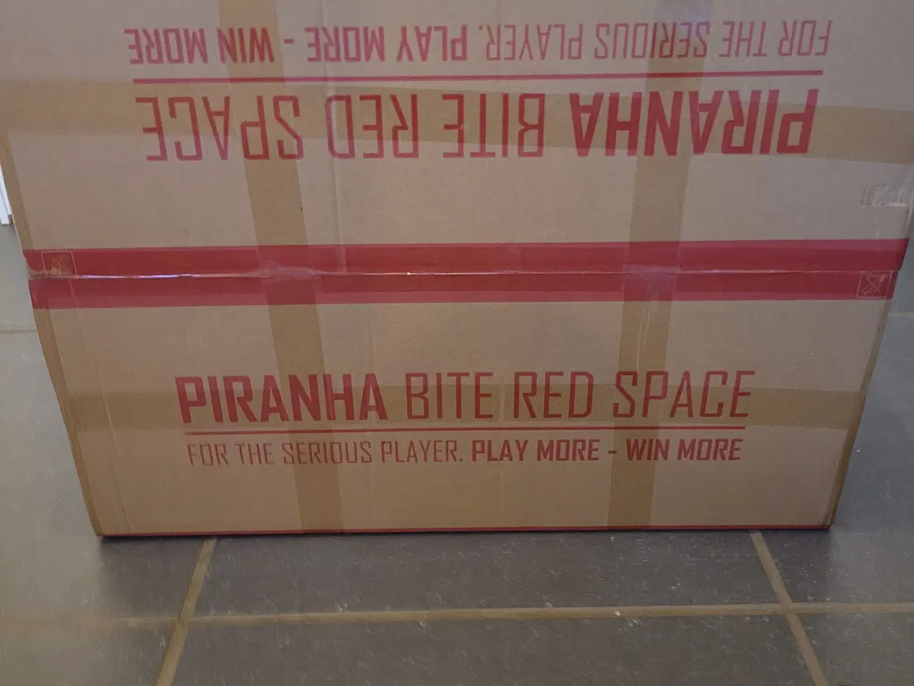 Billede 4 - Uåbnet Piranha Bite [Red space] Gaming stol 