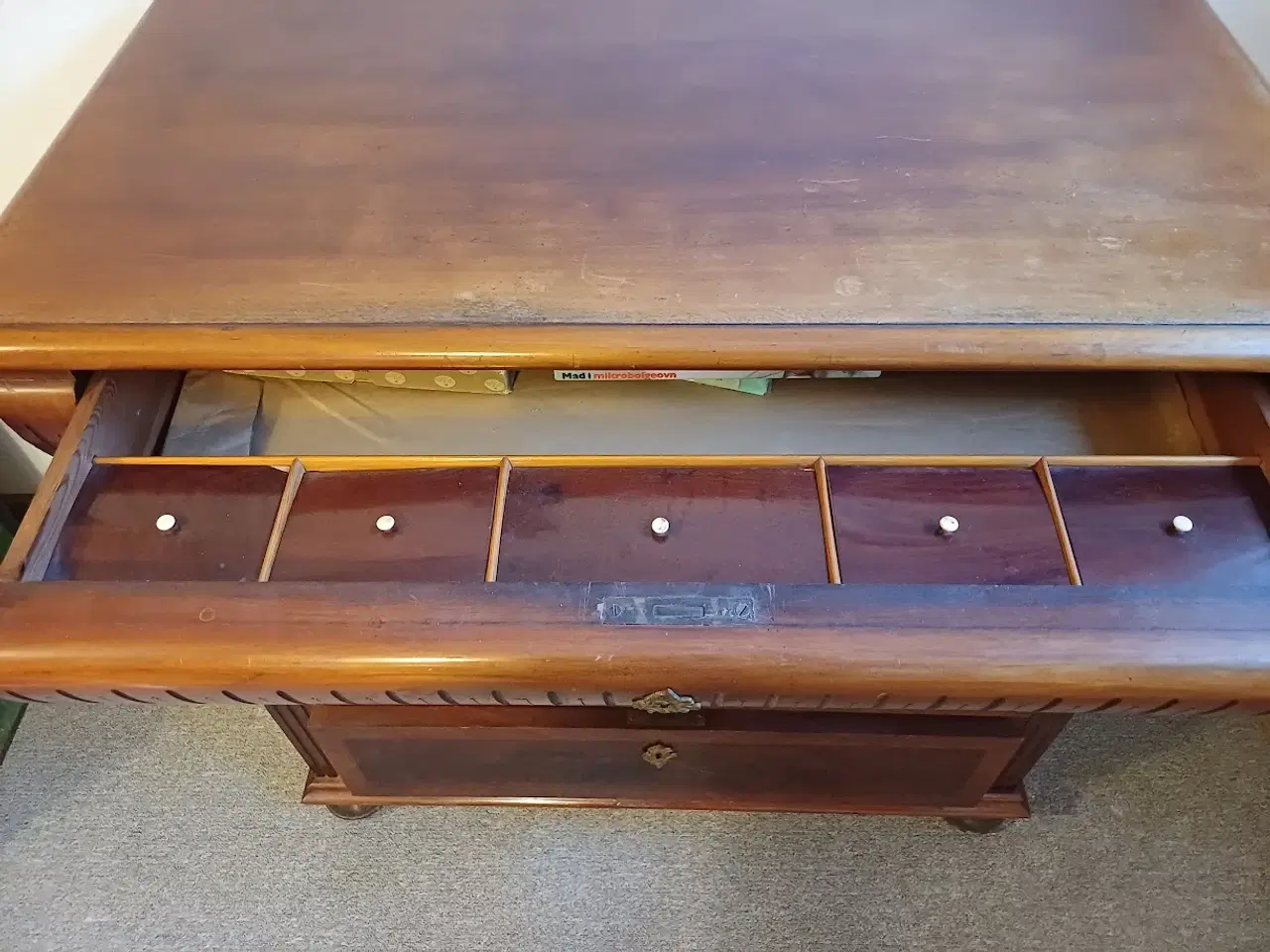 Billede 2 - Antik kommode i mahogni