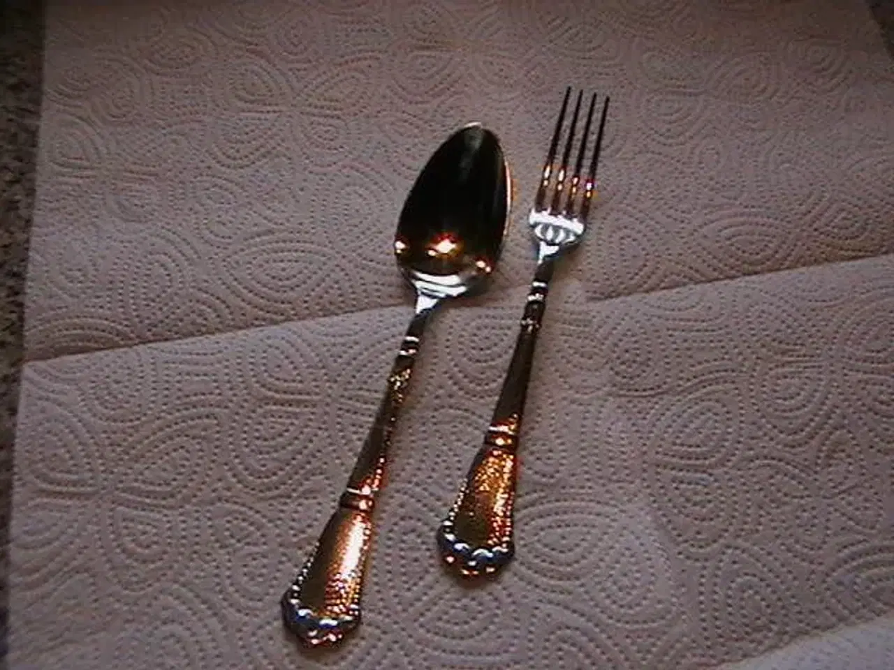 Billede 1 - Hammerslået sølvplet spiseske + gaffel