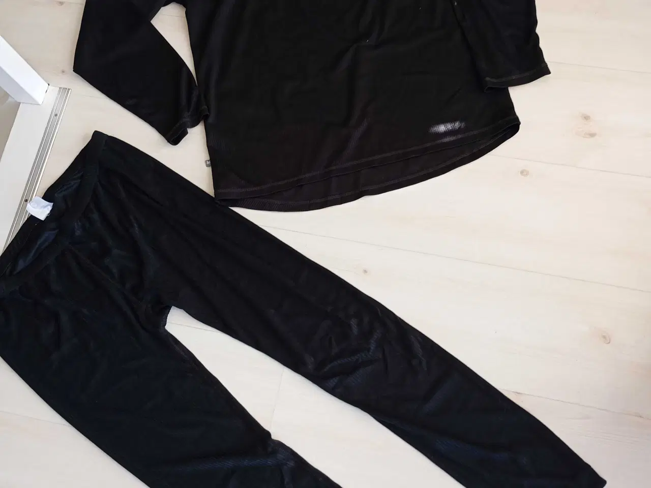 Billede 1 - Skiundertøj. Bluse 3XL og bukser L/XL