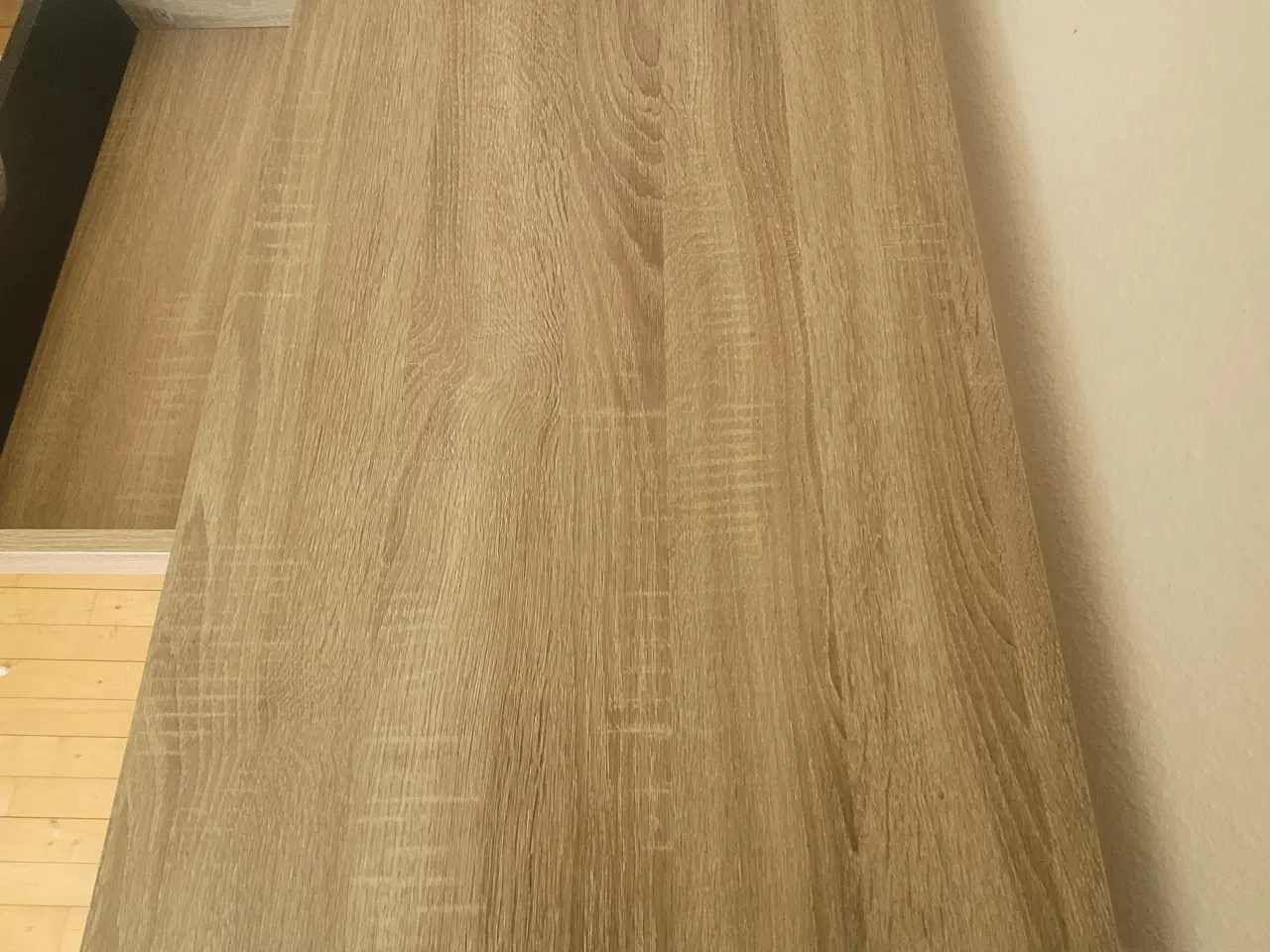 Billede 5 - Skrivebord + stol 275kr. (billigt)