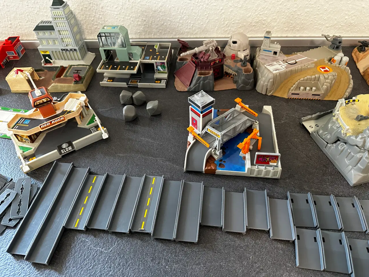 Billede 8 - Micro Machines samling sælges kun komplet