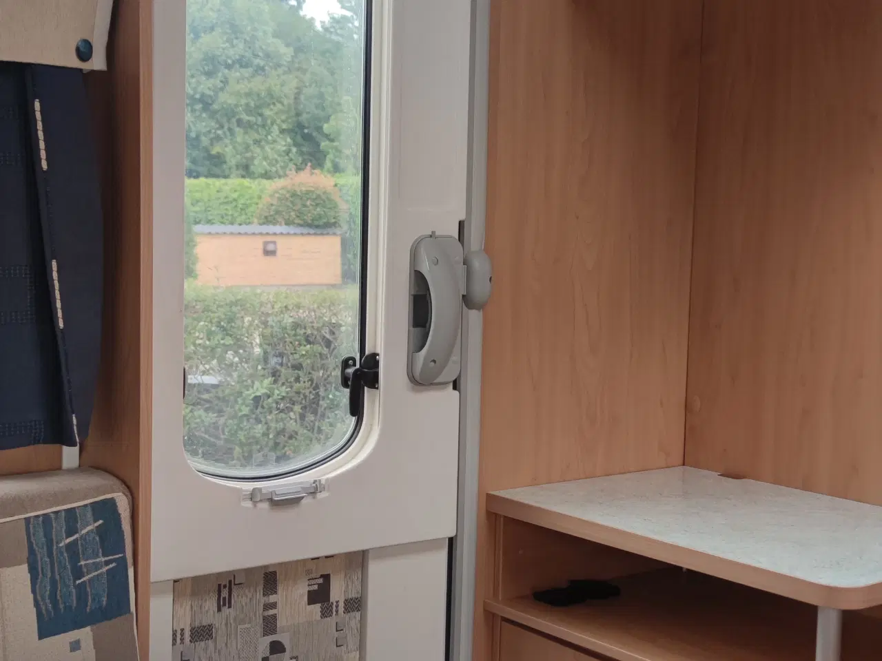 Billede 13 - Bürstner Campingvogn med alt