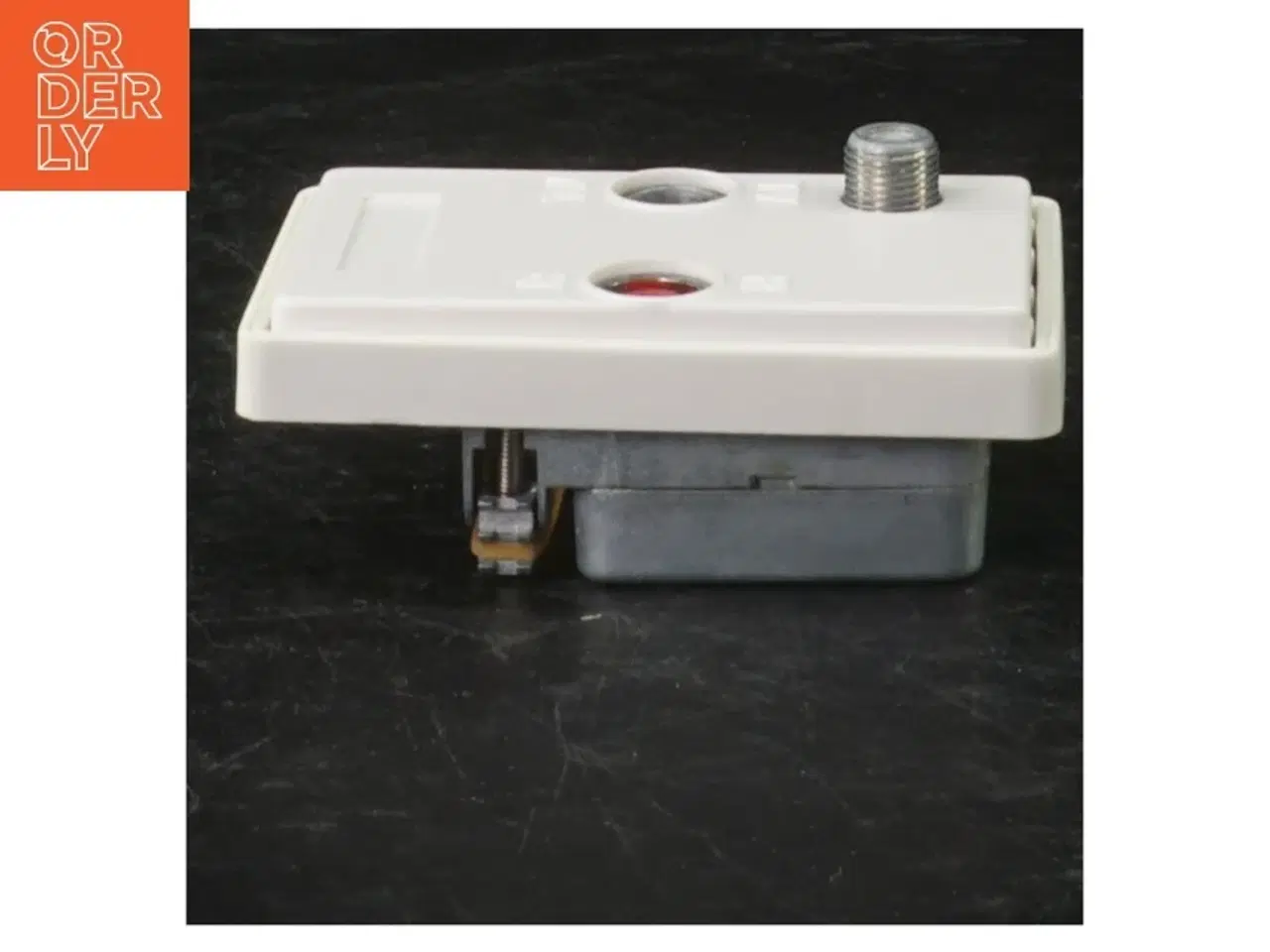 Billede 3 - TV/FM/DATA stikdåse (str. 7,5 x 5 cm)