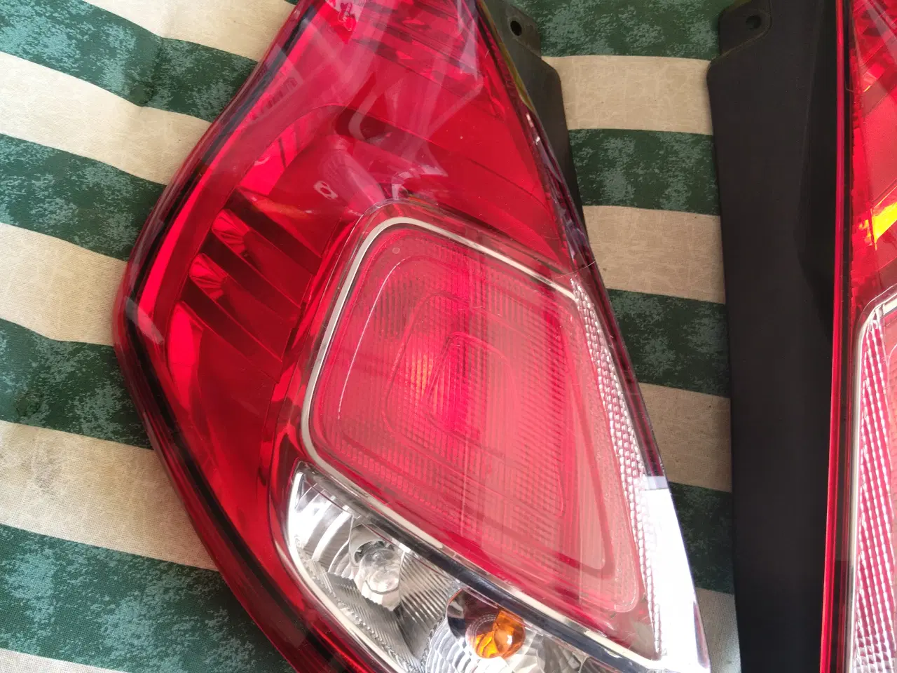 Billede 2 - Ford Fiesta Baglygter