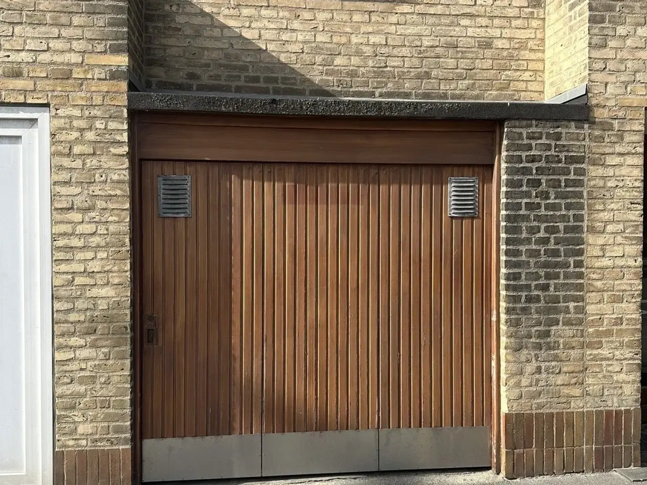Billede 2 - Garage til leje på Frederiksbjerg | 12 m2 | Hendrik Pontoppidans Gade 34