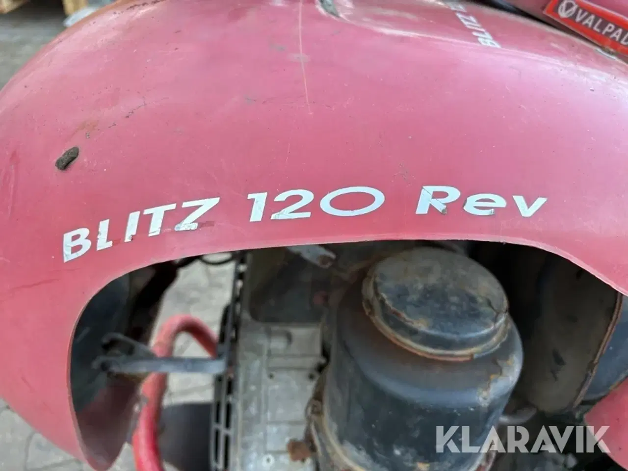 Billede 6 - Redskabsbærer Valpadana Blitz 120 REV med kost