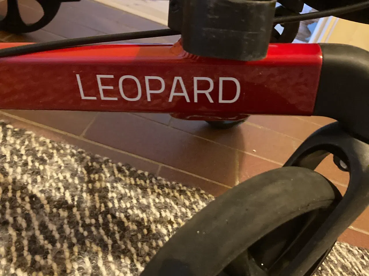 Billede 2 - Rollator. Mobilex Leopard. 600 kr.