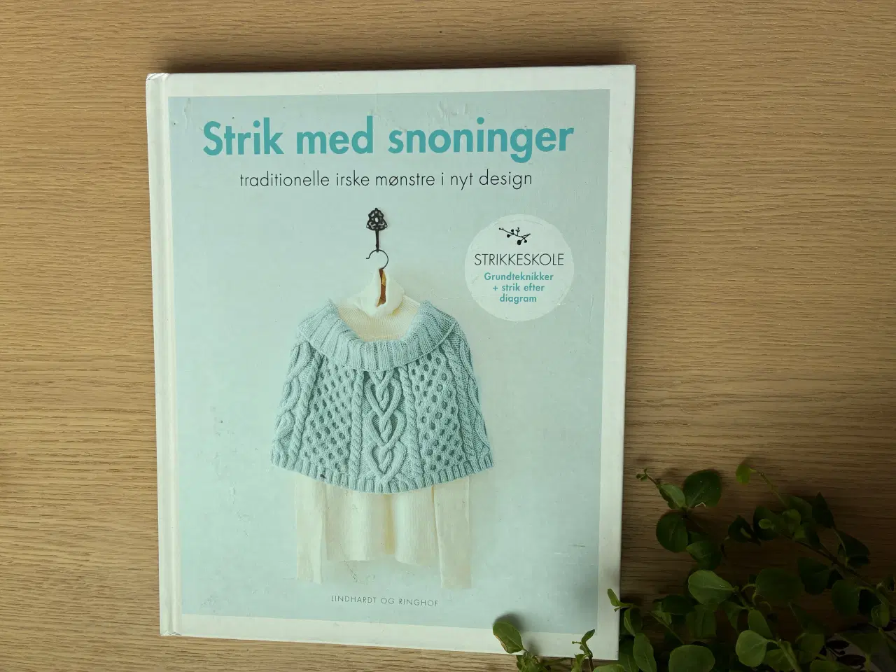 Billede 1 - Strik med snoninger - traditionelle irske mønstre