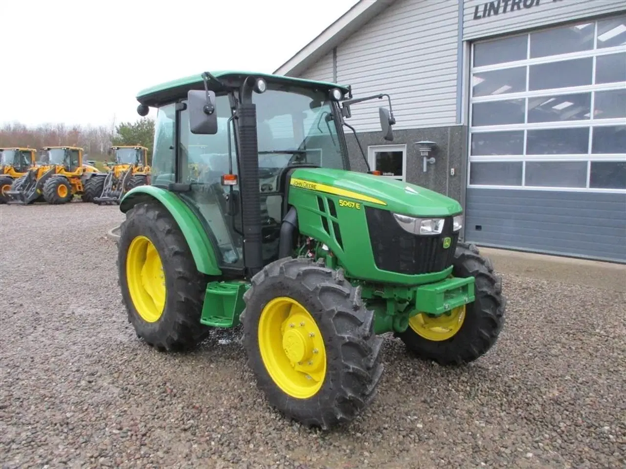 Billede 16 - John Deere 5067E  med koblings frit vendergear ved rattet og 40kmt gearkasse