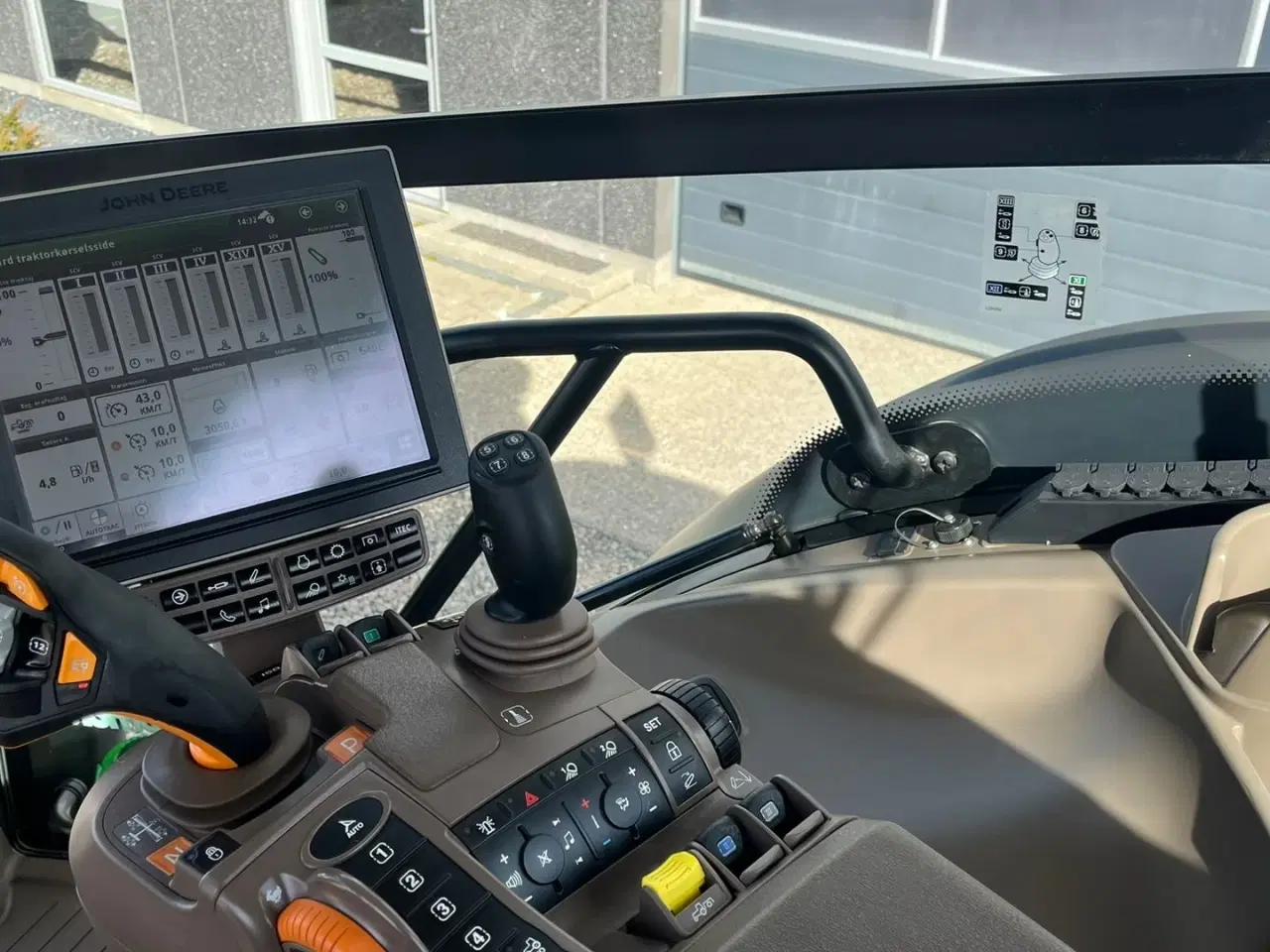 Billede 4 - John Deere 6195R Ultimate Edition, CommandPro