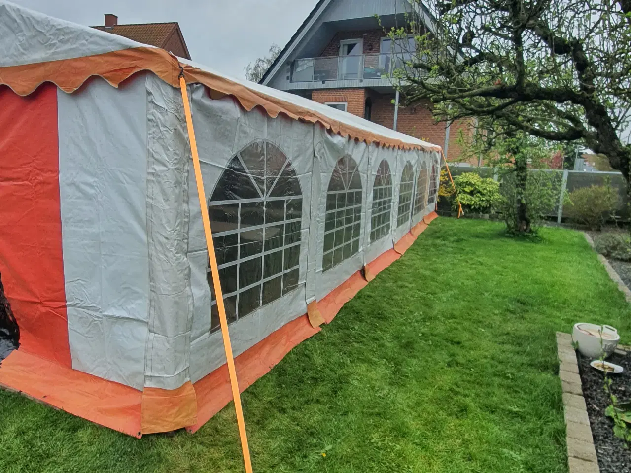 Billede 1 - Partytelt 6 x 12 meter  