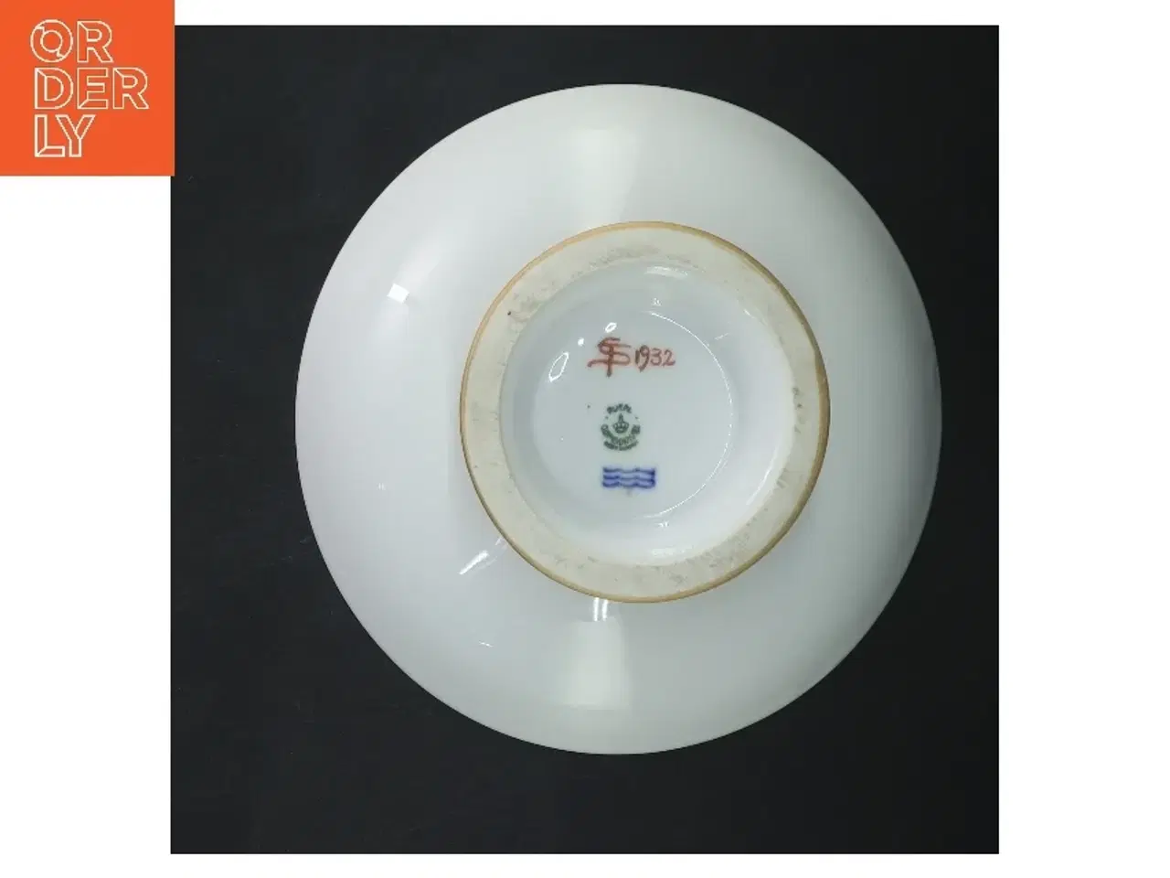 Billede 2 - Porcelænsskål med blomstermotiv fra Royal Copenhagen (str. Ø 17,5 cm)
