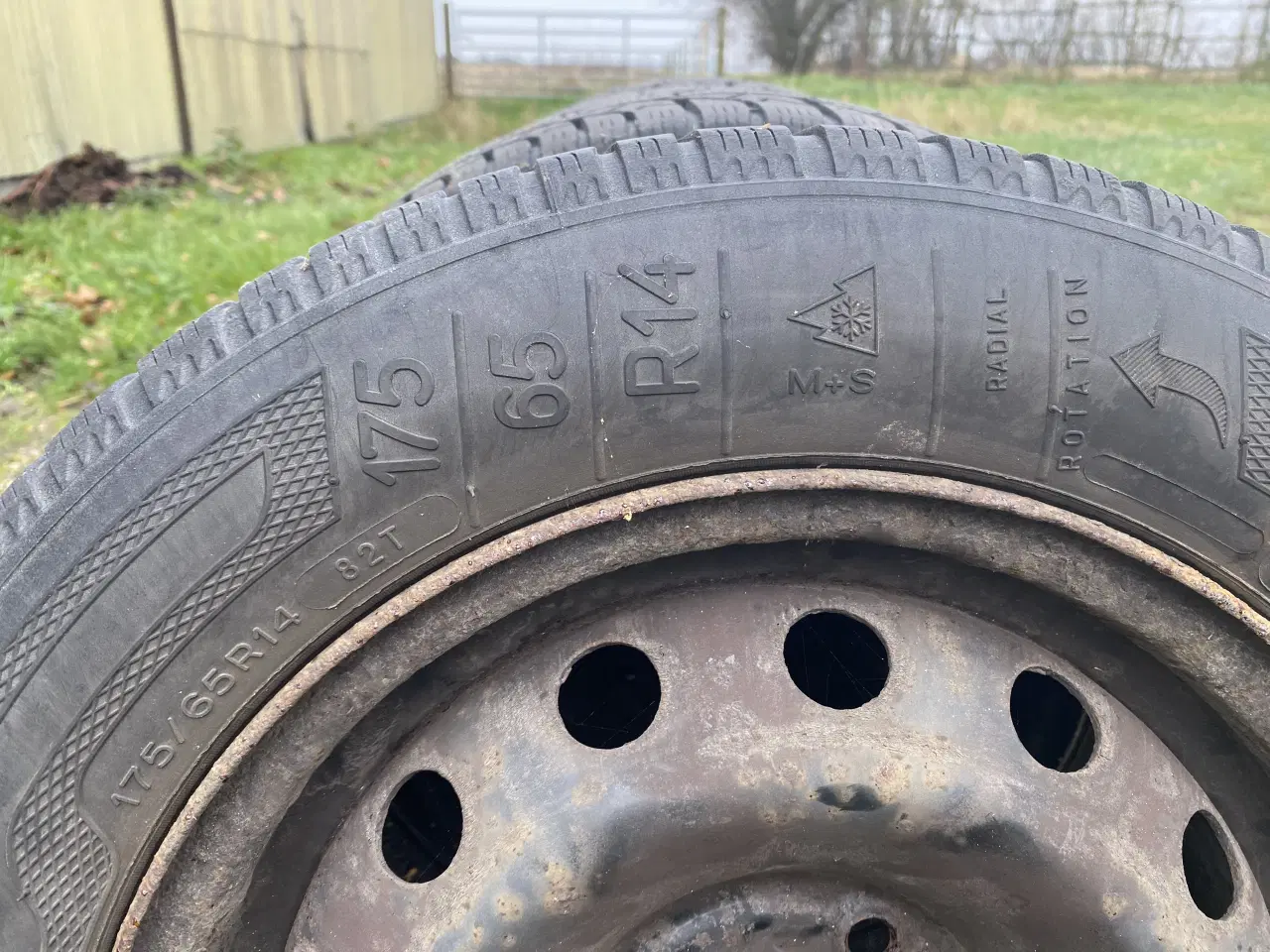 Billede 4 - Dæk på fælge passer til Peugeot 206+